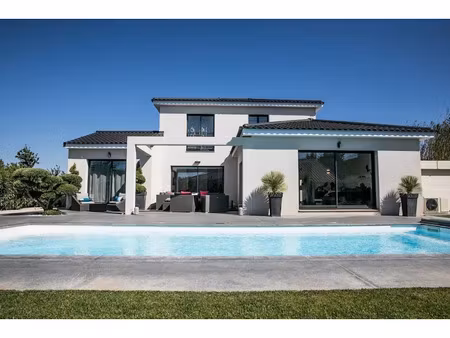 vente maison neuve 5 pièces 130 m² à saint-rémy-de-provence (13210)  991 900 €