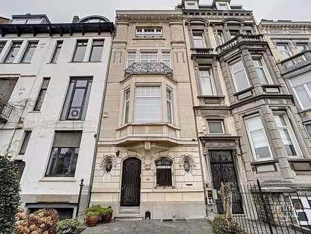 avenue de tervuren - maison de maitre 5 chambres + bureaux e