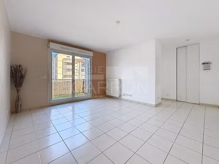 lyon 9 vaise industrie t3 68m² terrasse garage 289000€
