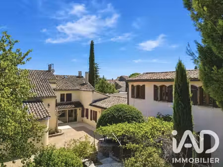 vente maison de village 9 pièces