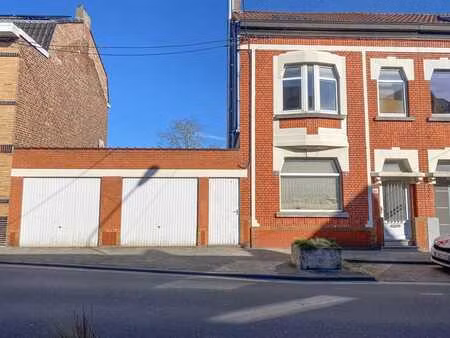 magnifique maison avec jardin et garage