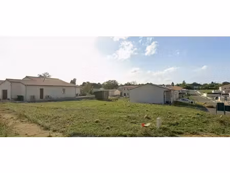 vente terrain 550 m² à nouaillé-maupertuis (86340)  54 000 €
