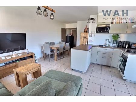 appartement 2 pièces - 46 8 m2 - ascenseur - terrasse - park