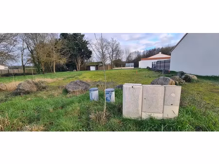 vente terrain 701 m² à gorges (44190)  109 000 €