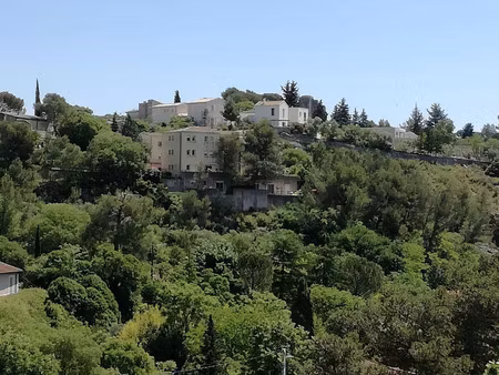 location appartement 3 pièces 50 m² à nimes (30000)  695 €