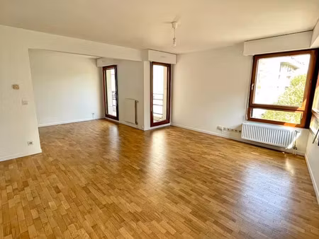 location appartement 5 pièces 108.52 m² à rueil-malmaison (92500)  2 257 €