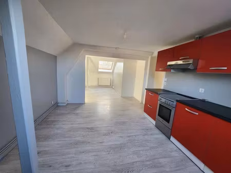 location meublée appartement 2 pièces 60 m² à metz (57000)  800 €