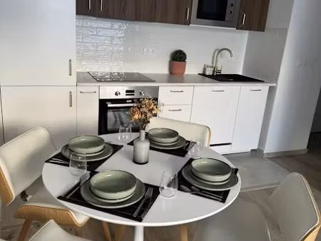 location meublée appartement 2 pièces 39 m² à cergy (95000)  989 €