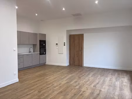 location appartement 3 pièces 65 m² à libourne (33500)
