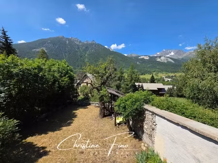 serre chevalier - le monetier les bains (le freyssinet) appartement de caractère avec jard