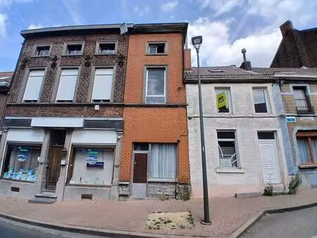 maison à rénover avec jardin - a saisir !