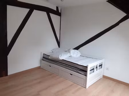 location meublée appartement 1 pièce 16 m² à bourges (18000)  470 €