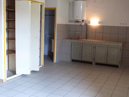 location appartement 1 pièce 29 m² à carcassonne (11000)  265 €