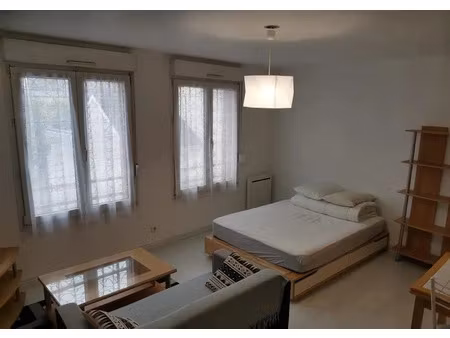 location meublée appartement 1 pièce 30 m² à reims (51100)  570 €