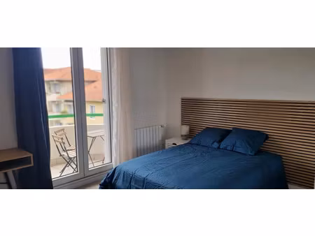 location meublée appartement 1 pièce 90 m² à villeurbanne (69100)  645 €