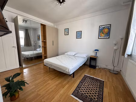 bail code civil - duree ferme de 9 mois - appartement paris 1 pièce(s) 29.14 m2 - 11e