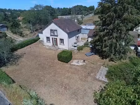maison avec 4 chambres et jardin clos sur 1062m²