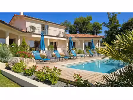 villa d'architecte avec maison d'amis  piscine et 1 2 hectare au cœur du périgord vert