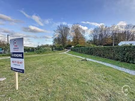 deux emplacements dans le parc du belvédère à celles
