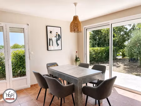location meublée maison 4 pièces 98 m² à haux (33550)  1 070 €