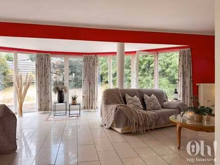 une maison 4 façades pensée pour le bien-être dans un quarti