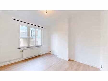 dailly: bel appartement 2 chambres +/- 72m2