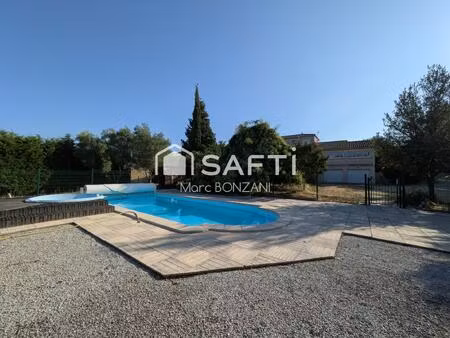 maison familiale avec piscine et grand terrain
