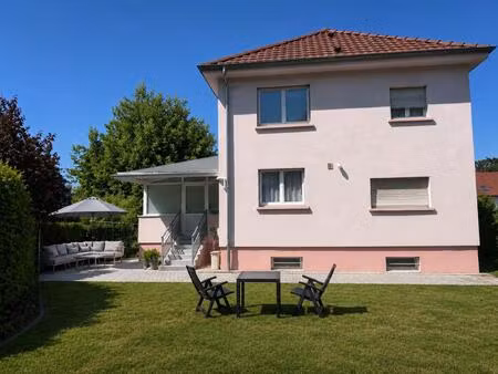 maison à potentiel pro  emplacement stratégique