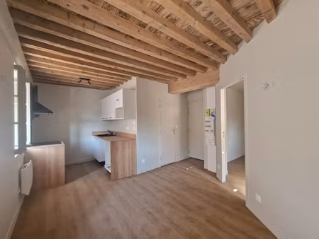 location appartement 2 pièces 29 m² à couzon-au-mont-d’or (69270)