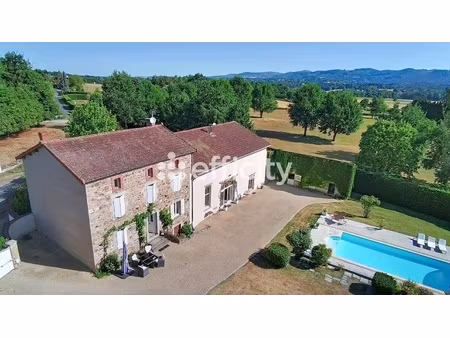 maison 10 pièces - 380 m²