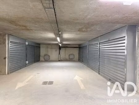 garage à paris (75019)