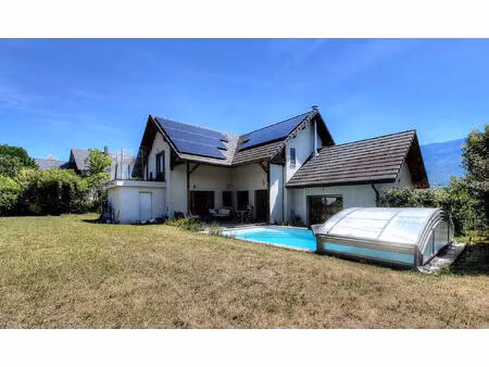 vente maison 5 pièces  225.00m²  tresserve