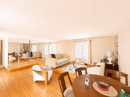 nancy / place stanislas : spacieux appartement t2 meublé en