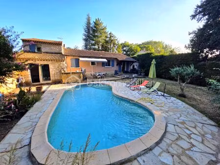 maison de 158 m² à bagnols-sur-ceze