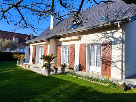 vente maison 5 pièces 134m2 lons 64140 - 299000 € - surface privée