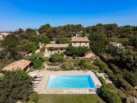 location maison de luxe aix-en-provence 7 pièces 223 m² <meta name="description" content="