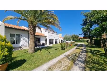 gujan-mestras - villa 208m2 - 4/5 chambres - terrain 2231m2