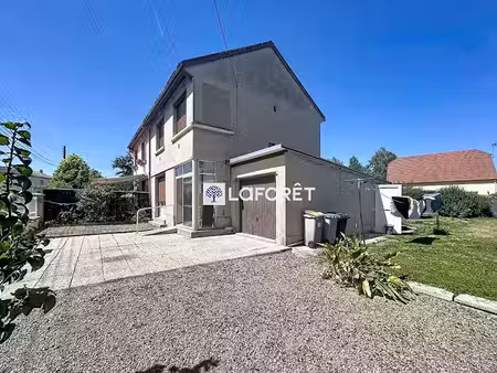 location maison 3 pièces 70 m² à beautor (02800)  695 €