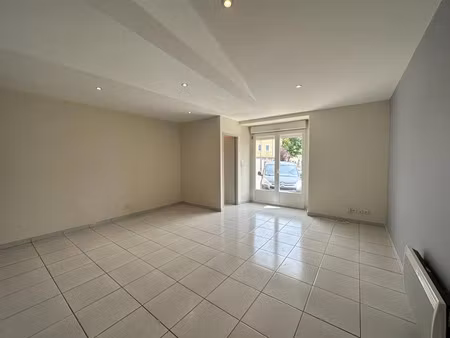 location maison 2 pièces 55.21 m² à ruoms (07120)  475 €