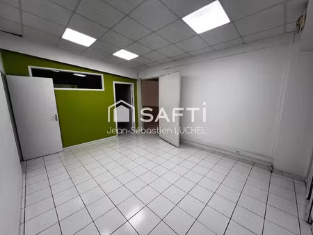 location locaux professionnels 5 pièces 106 m² à ducos (97224)  2 449 €