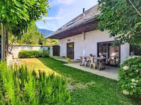 maison de prestige de 131 m2 en vente gruffy  france