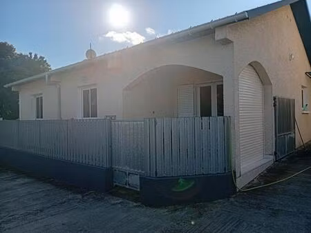 location maison 3 pièces 78m² la riviere 97421