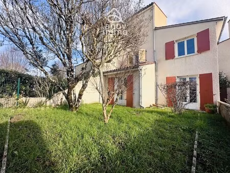 maison de ville avec jardin et garage