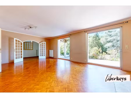 vente propriété 7 pièces 217 m² à saint-georges-de-luzençon (12100)  495 000 €