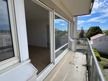 nouveauté — t2 de 52 81 m² — 73 rue pierre brossolette  reims