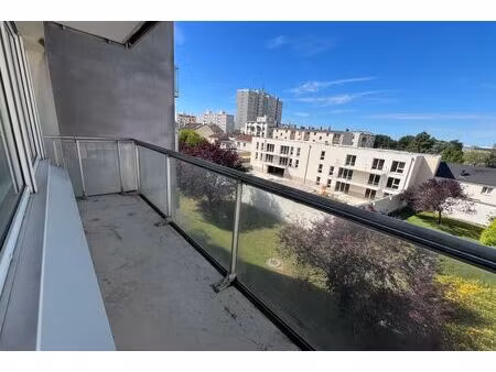 nouveauté — t4 de 84 54 m² — 73 rue pierre brossolette  reims