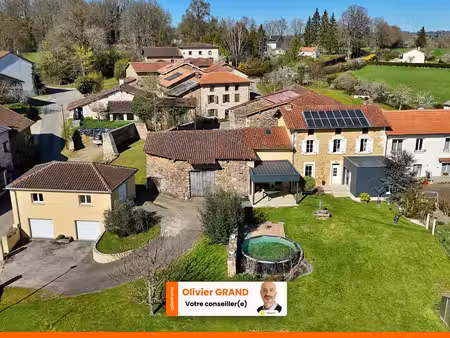 maison en pierre avec grange atelier piscine et jardin - calme et vue imprenable