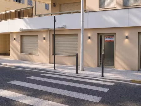 vente locaux professionnels 3 pièces à nice (06000)  199 500 €