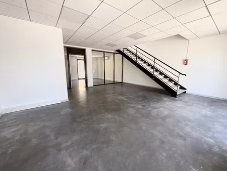 vente locaux professionnels 150 m² à saint-laurent-de-mure (69720)  289 000 €
