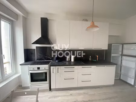 a louer - appartement t2 meublé - quartier st michel à brest.